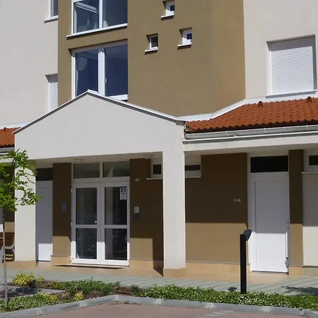Apartmán Nice Holiday Apartman